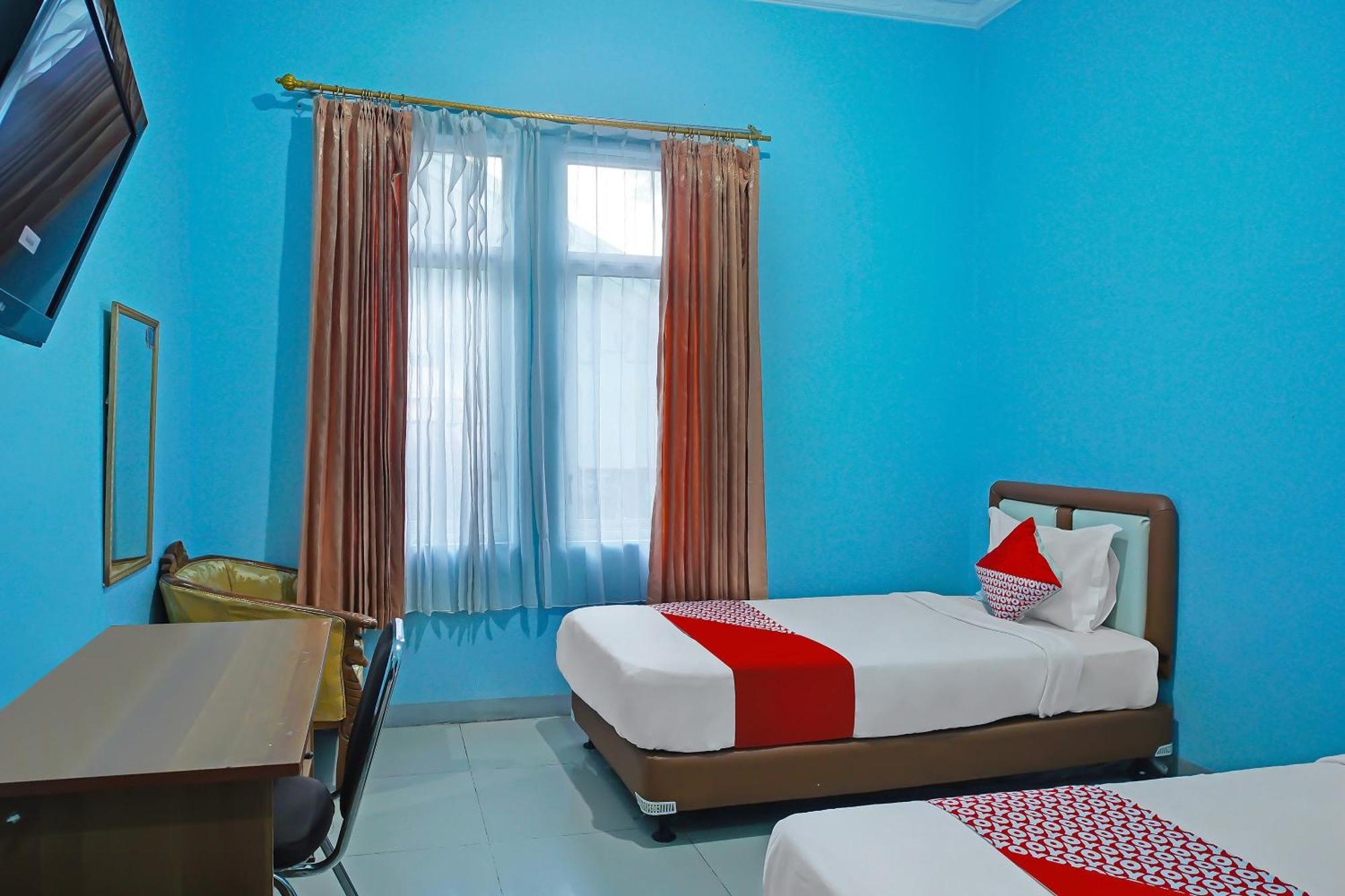 Oyo 92577 Hotel Sidikalang Near Kejaksaan Negeri Dairi Eksteriør billede