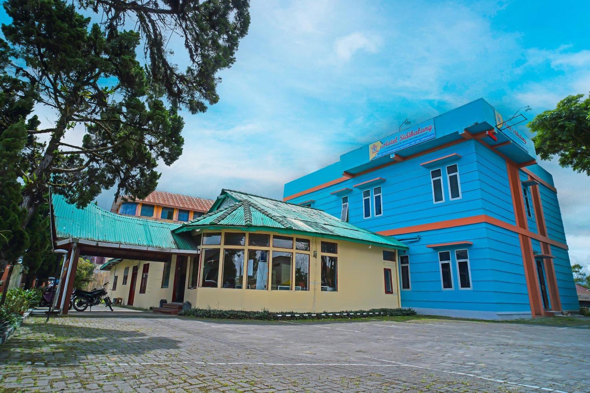 Oyo 92577 Hotel Sidikalang Near Kejaksaan Negeri Dairi Eksteriør billede