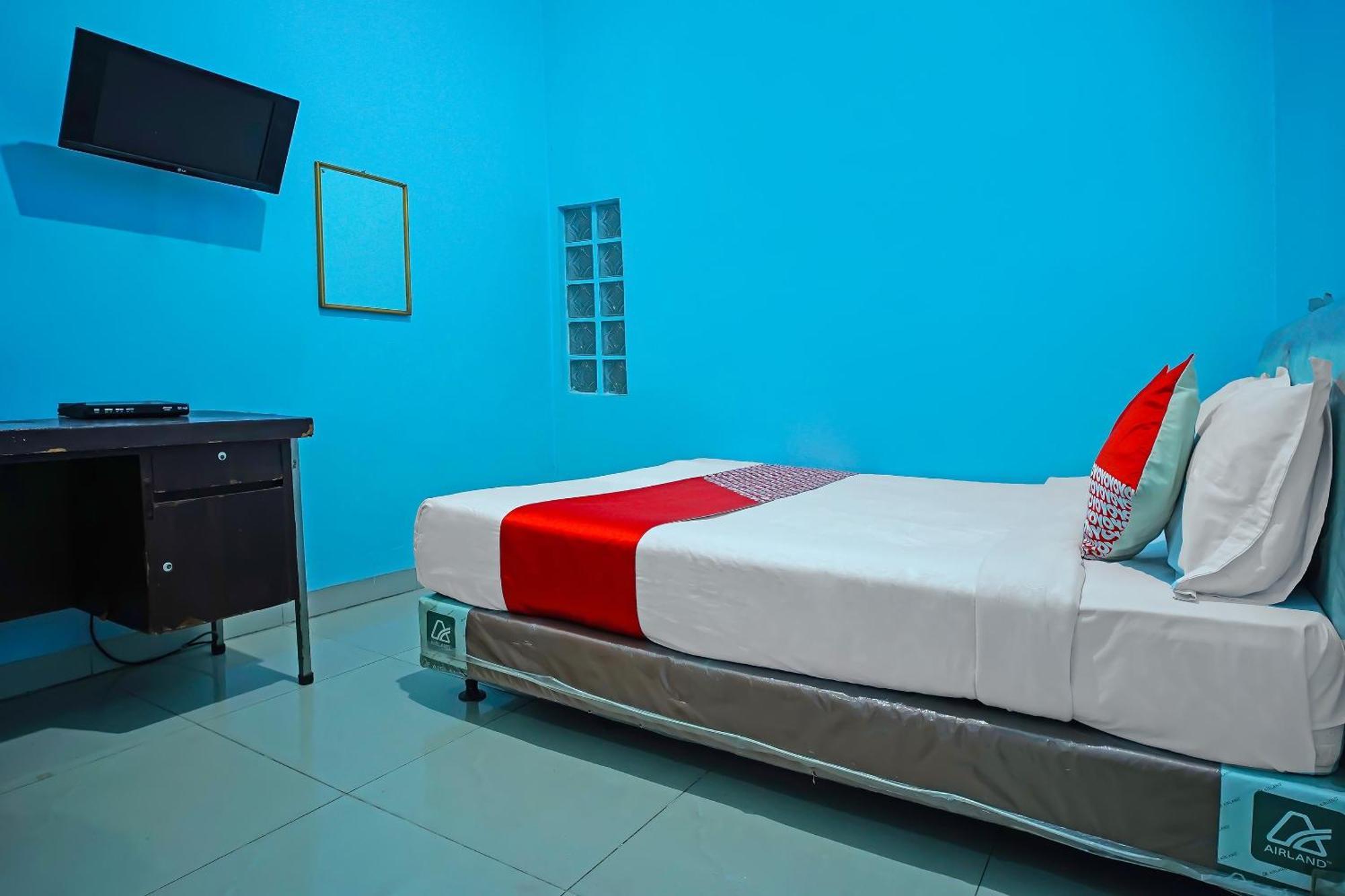 Oyo 92577 Hotel Sidikalang Near Kejaksaan Negeri Dairi Eksteriør billede